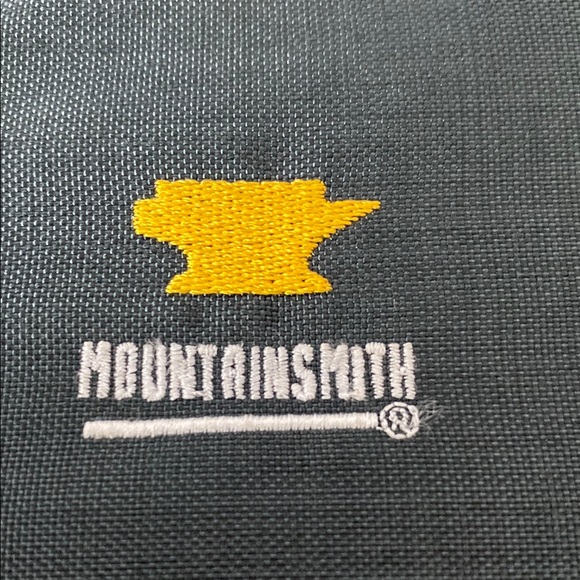 Mountain Smith Black and Yellow Cover Kit Cube (NWT) - Picture 2 of 8